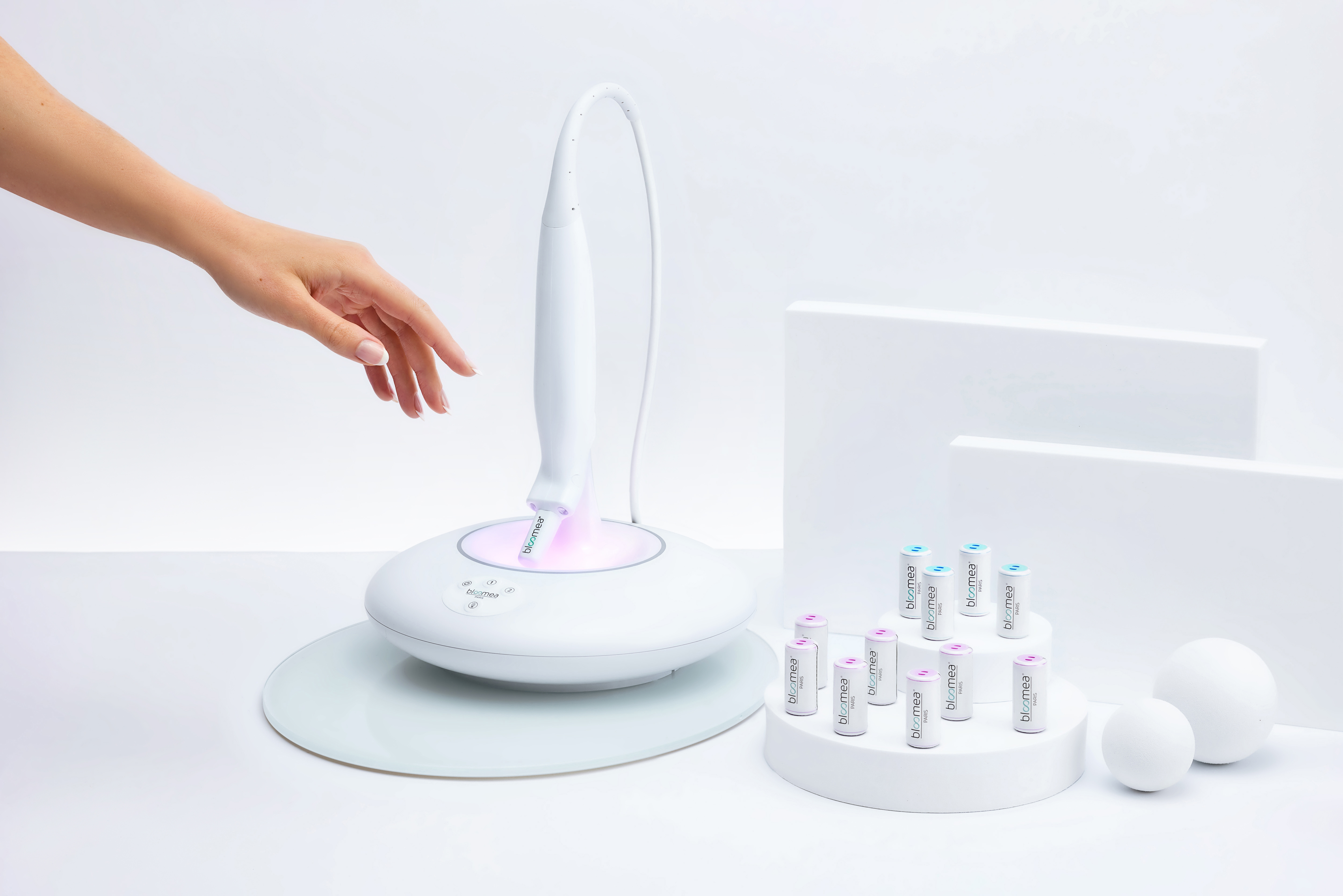 BLOOMEA – urządzenie do micropeelingu i regeneracji skóry